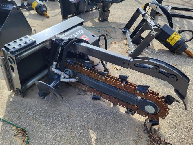 BOBCAT LT112 TRENCHER