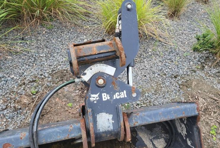 BOBCAT HYDRA-TILT