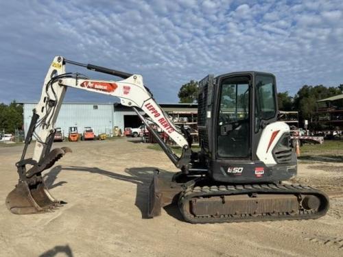 2021 BOBCAT E50