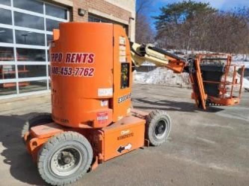 2018 JLG E300AJP