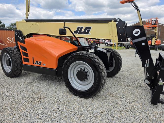 JLG 943