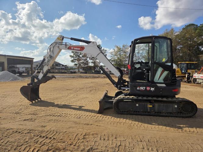 BOBCAT E50