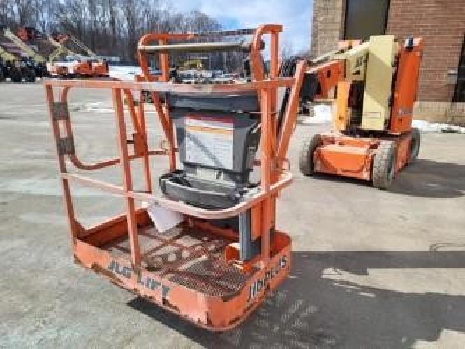 JLG E300AJP