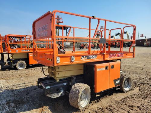2021 JLG RT2669