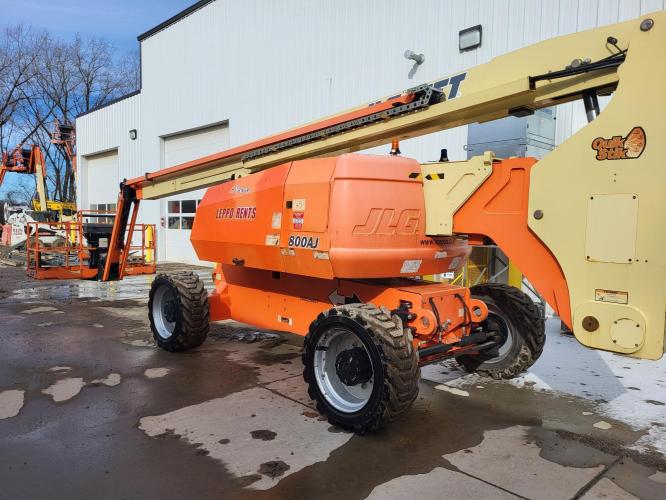 JLG 800AJ