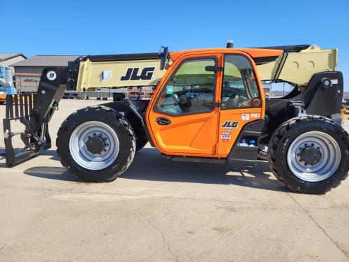 2024 JLG 943