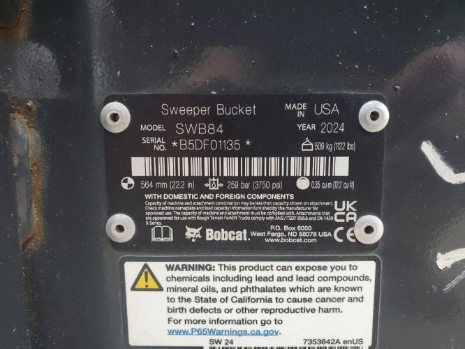 BOBCAT SWEEPER 84