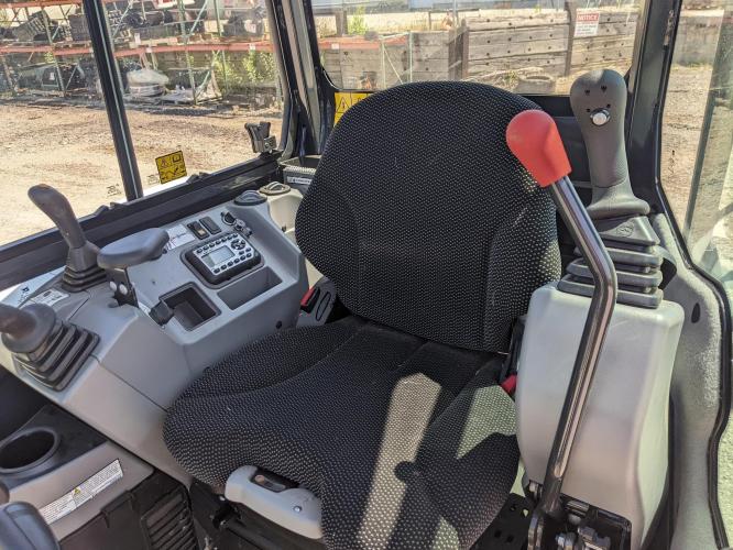 BOBCAT E40