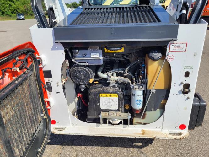 BOBCAT T66