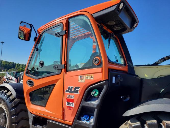 JLG 1732