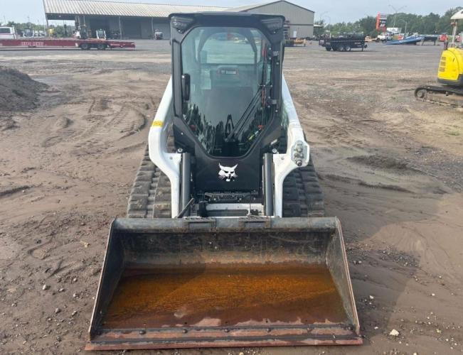 BOBCAT T66