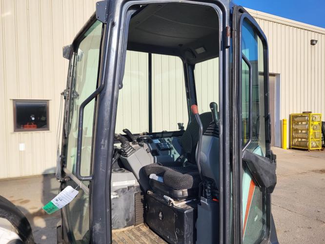BOBCAT E35