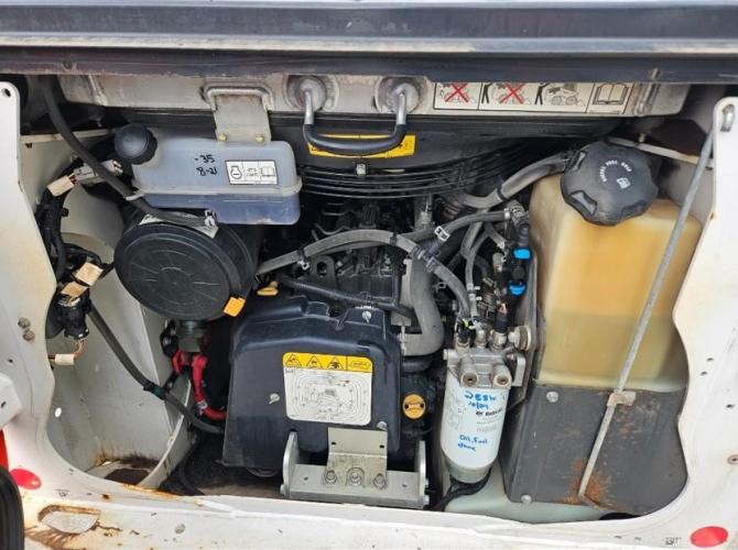 BOBCAT S76