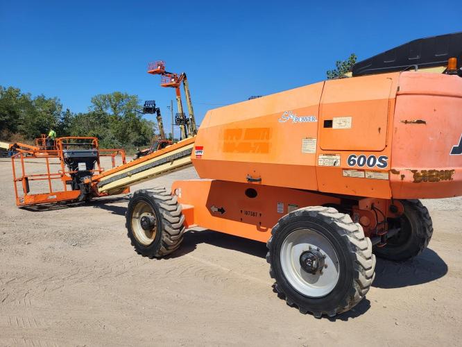 JLG 600S