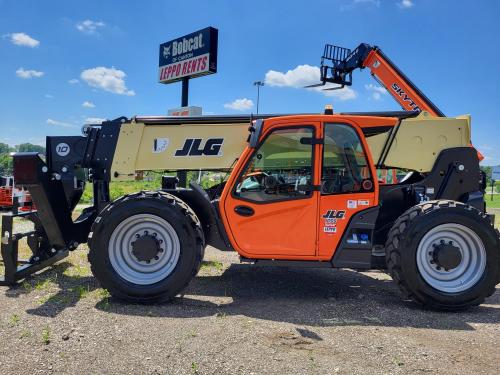 2026 JLG 1055