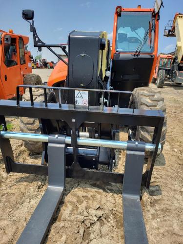 JLG 2733