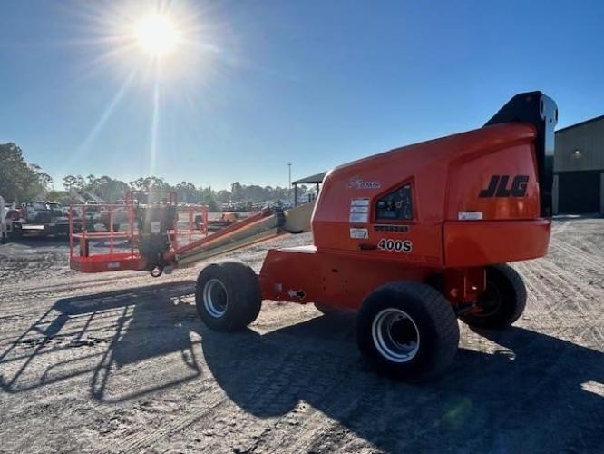 JLG 400S