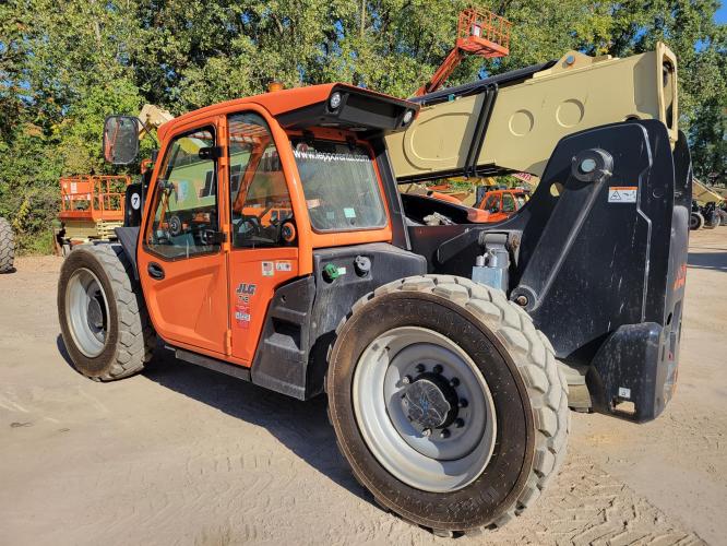 JLG 742
