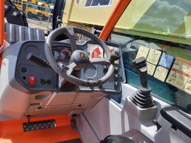 JLG 1255