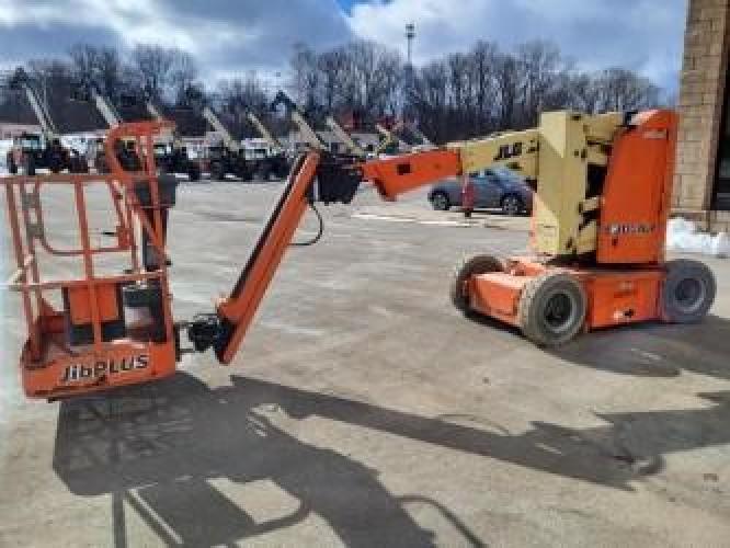JLG E300AJP