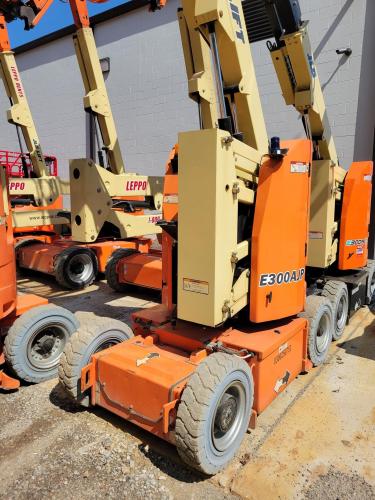 JLG E300AJP