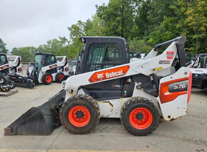 BOBCAT S76