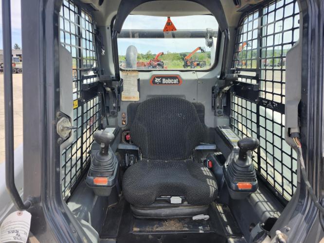 BOBCAT T76