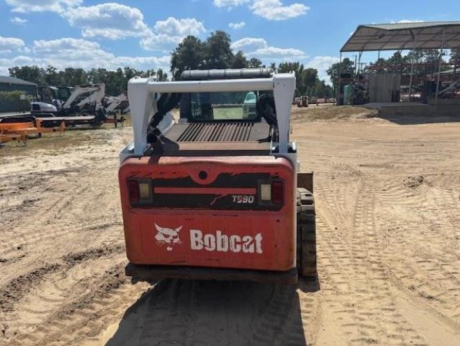 BOBCAT T590