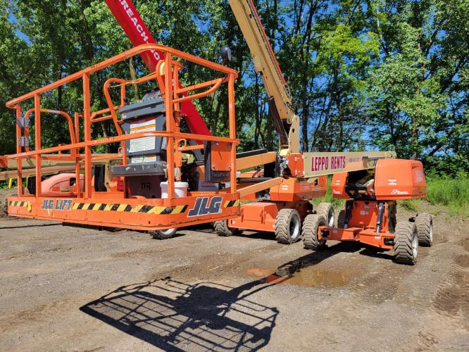 JLG 670SJ