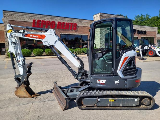 BOBCAT E35R2