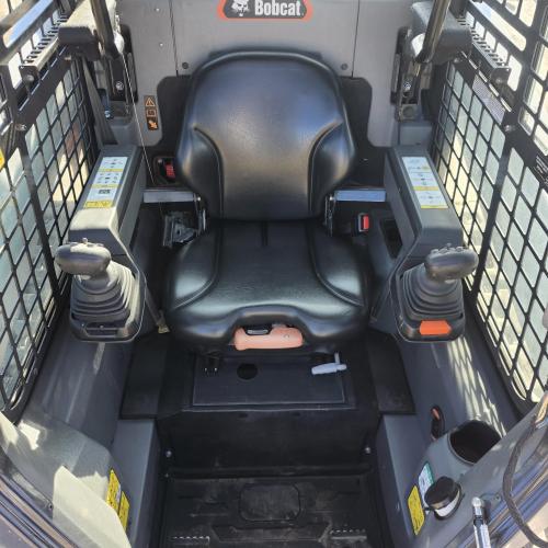 BOBCAT T66