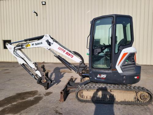 2021 BOBCAT E35