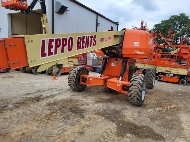 JLG 670SJ