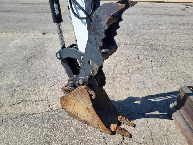 BOBCAT E35R2