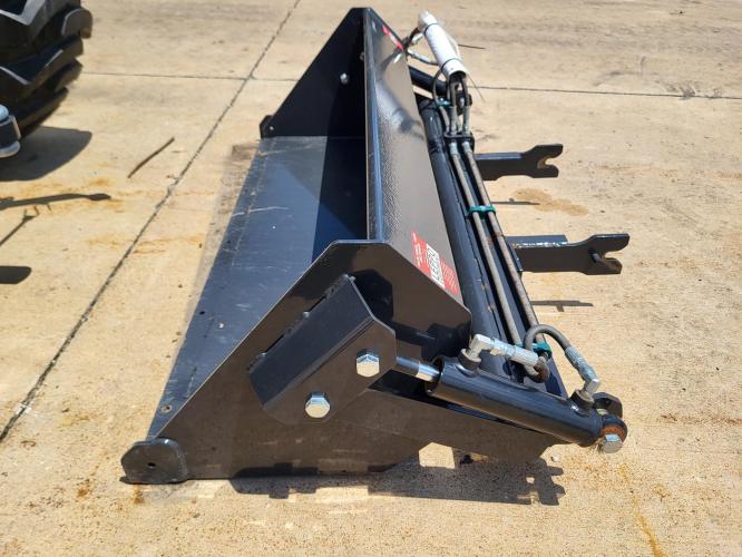 BOBCAT 48" SLIP SCOOP BUCKET