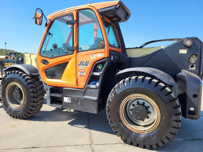 JLG 1732