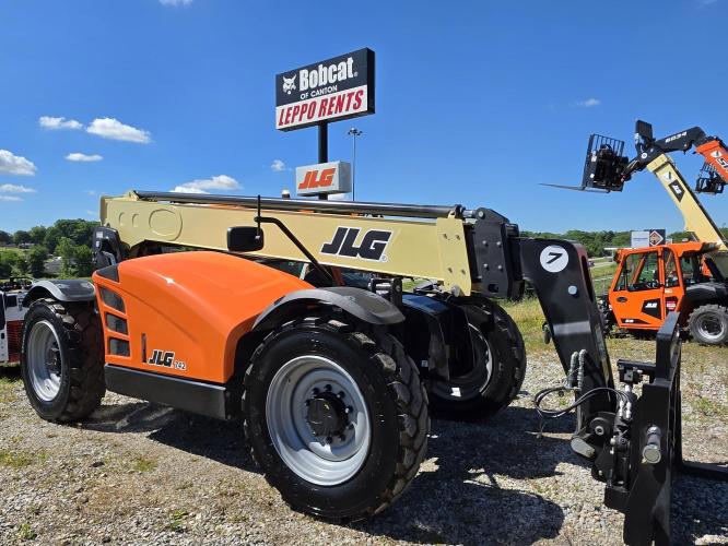 JLG 742
