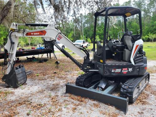 2023 BOBCAT E35R2