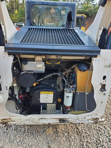 BOBCAT T76