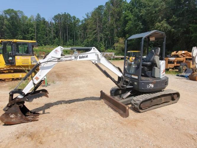 BOBCAT E26