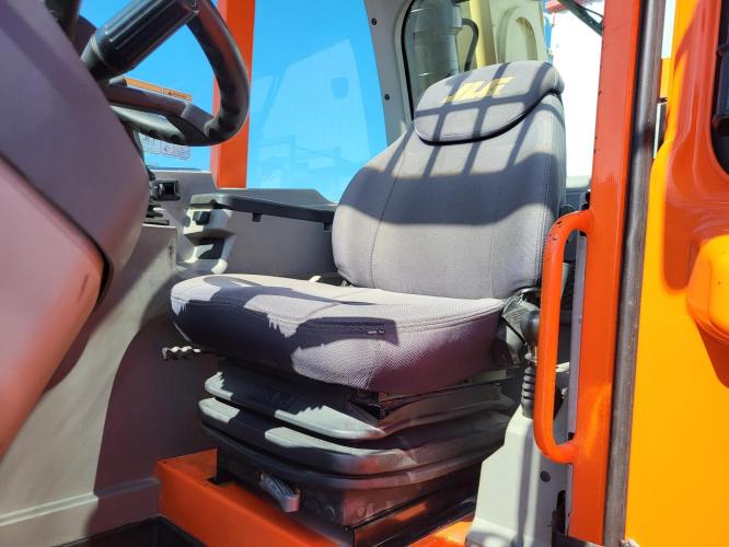 JLG 1732