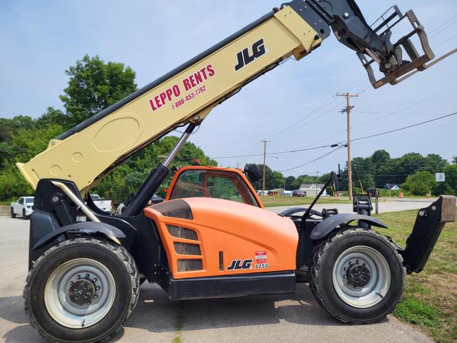 JLG 1255
