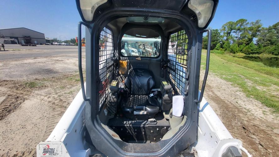 BOBCAT T590