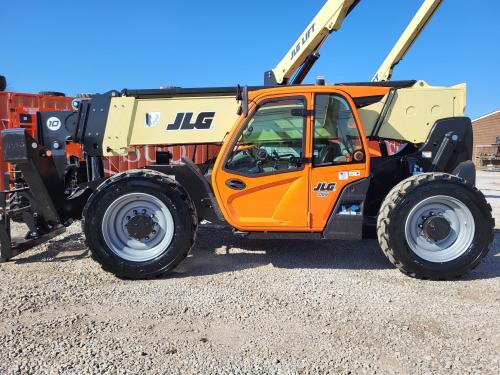 2025 JLG 1055
