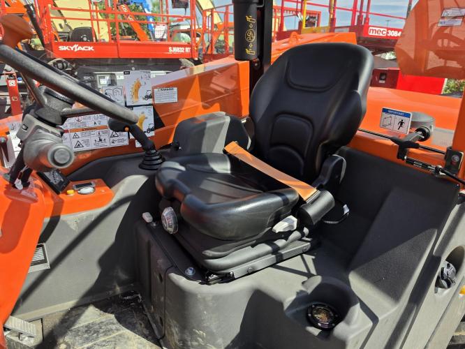 SKY TRAK 3013