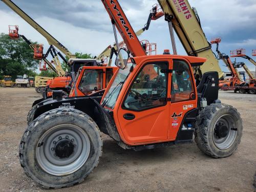 2022 JLG 943
