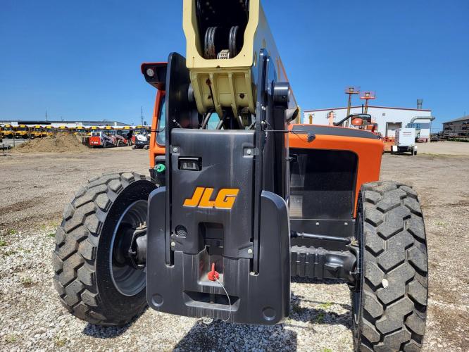 JLG 943