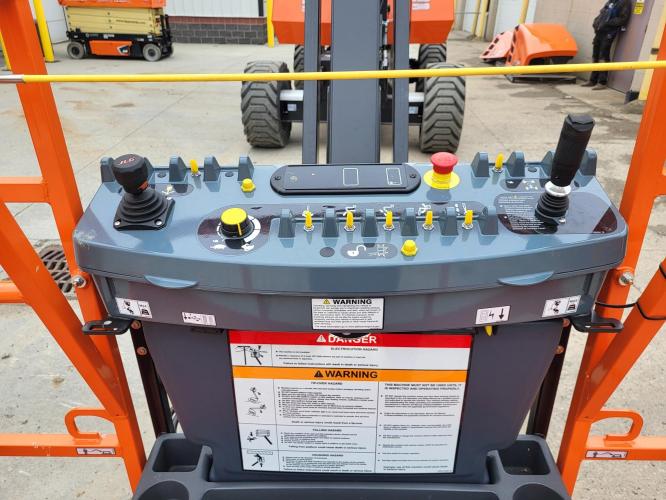 JLG 800AJ HC3