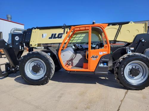 2025 JLG 1055