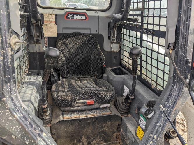 BOBCAT T66
